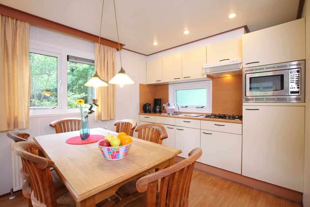 Roompot Bospark De Schaapskooi Epe Habitación foto